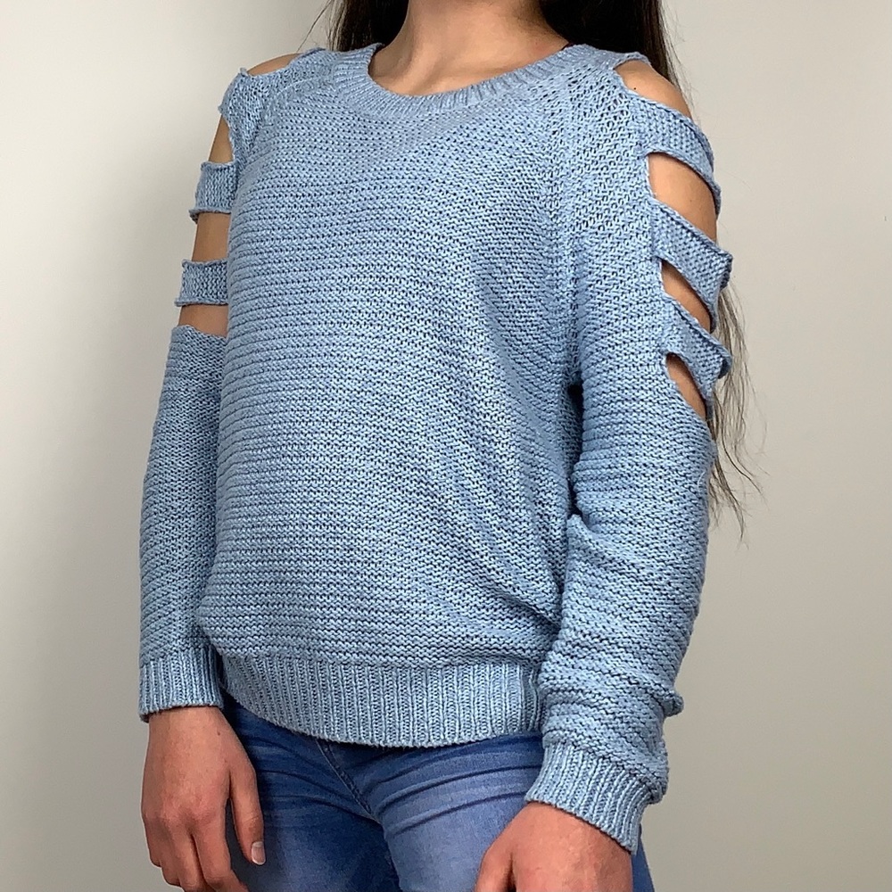 Design Lab Lord & Taylor Cutout Shoulder Sweater